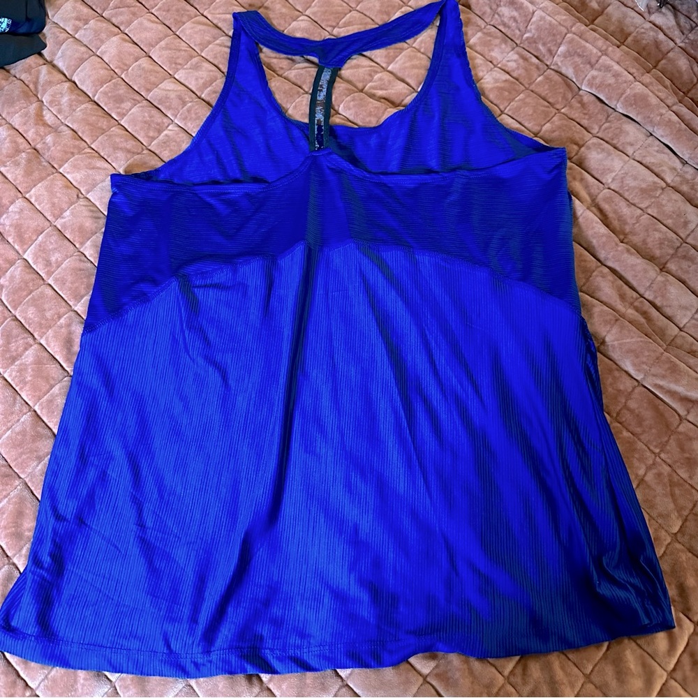 Blue avia tank top - Picture 2 of 3